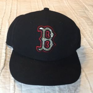 New Era fitted ball cap